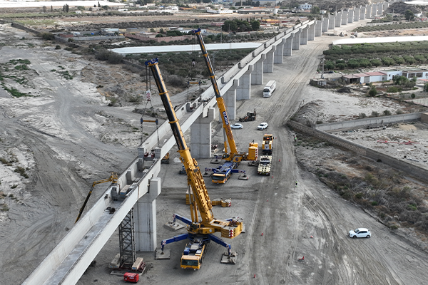 Convensa finaliza la colocación de vigas del viaducto sobre el río Andarax (Almería)